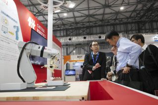 展示会ブースデザインと装飾の実例-2019 国際ロボット展 ”チトセロボティクス” 会場の様子 (7)